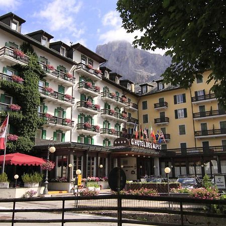 G. Hotel Des Alpes 圣马蒂诺-迪卡斯特罗扎 外观 照片