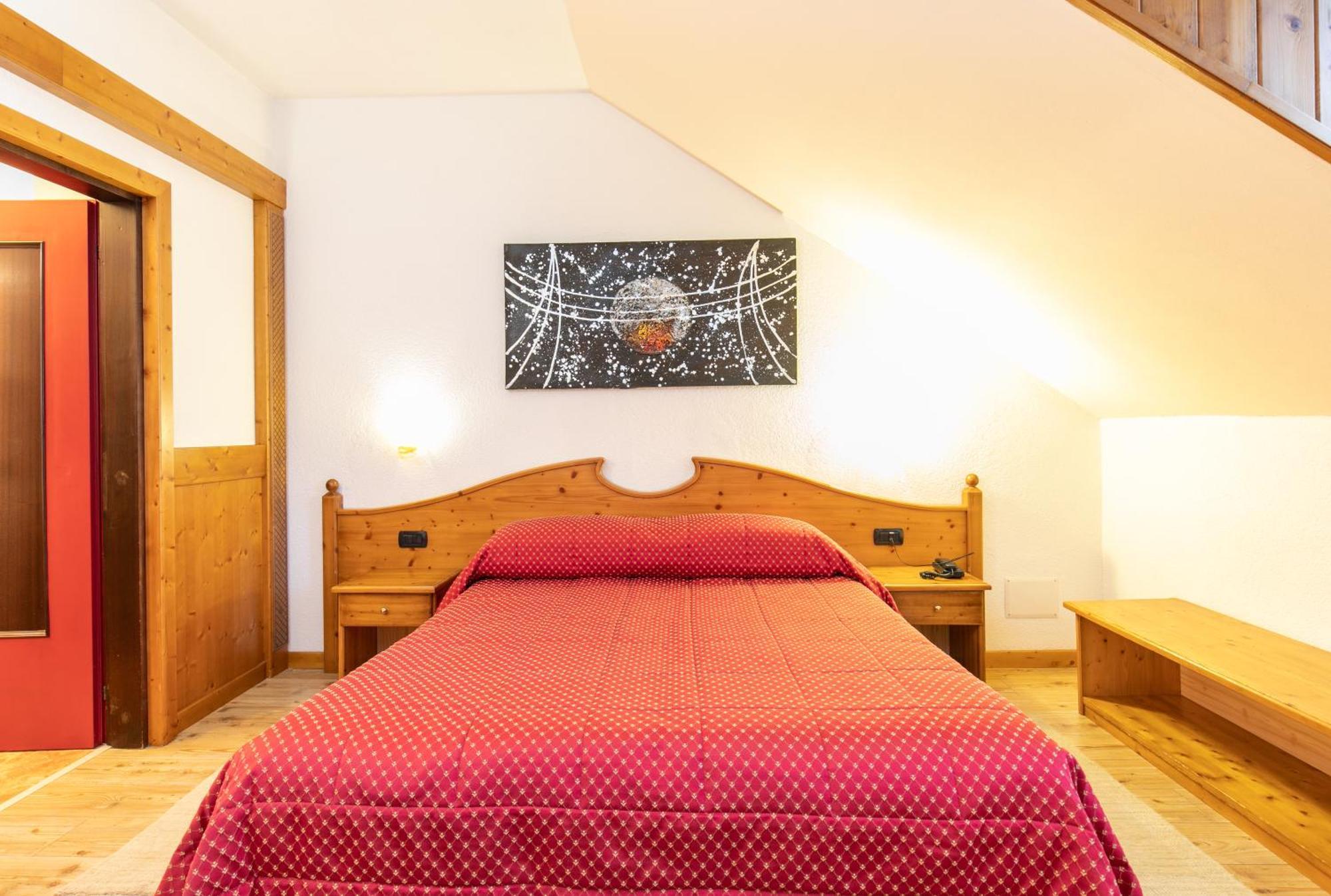 G. Hotel Des Alpes 圣马蒂诺-迪卡斯特罗扎 外观 照片